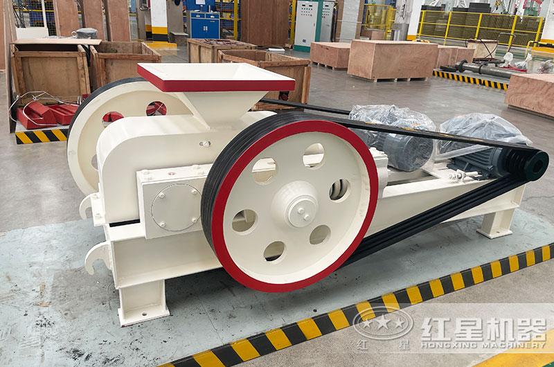 對(duì)輥式制砂機(jī)圖片 對(duì)輥式制砂機(jī)圖片